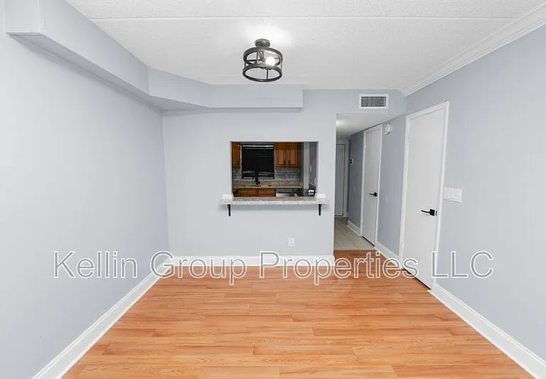 2862 Somerset Park Dr — Photo 9
