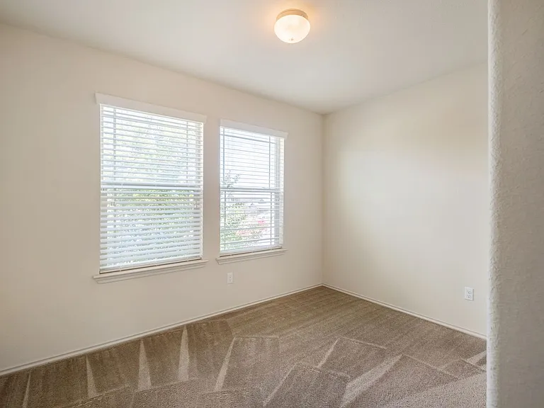 100 Azurite Dr — Photo 18