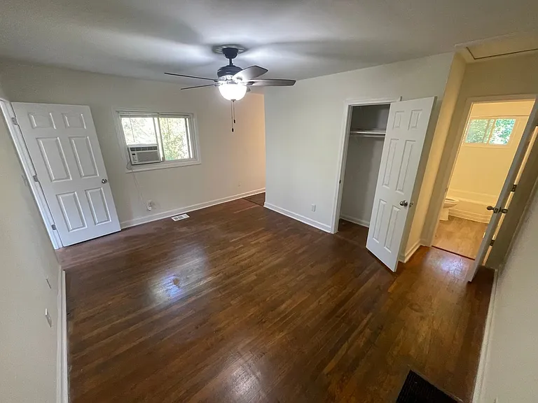 2044 Dekalb Ave NE — Photo 3