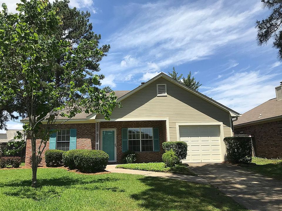 132 Commonwealth Avenue