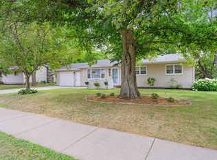 105 5th Ave S, Isanti, MN 55040