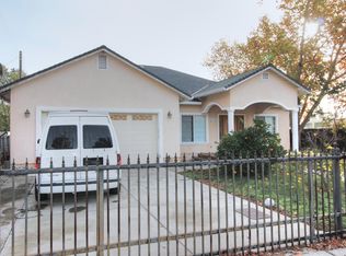 4933 64th St, Sacramento, CA 95820