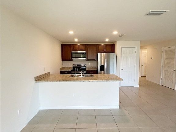 3rd image of 4004 NE 8th Pl