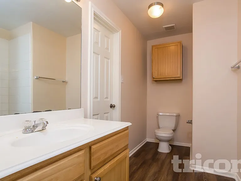 11403 Carla St — Photo 9