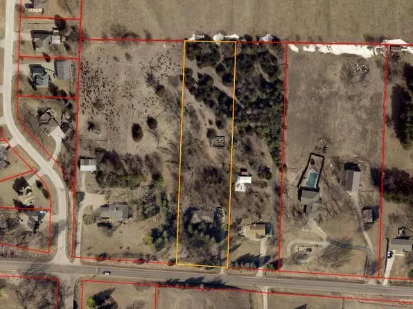 22080 Greenview Rd, Council Bluffs, IA 51503