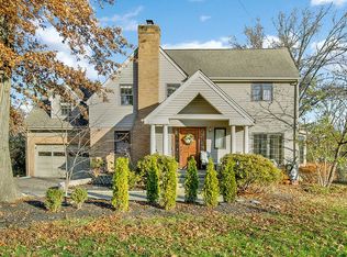 5058 Kenridge Dr, Cincinnati, OH 45242