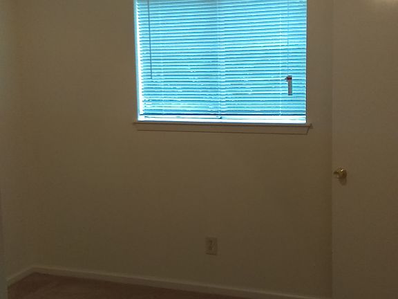 3rd image of 400 Rosewood Ave APT 508