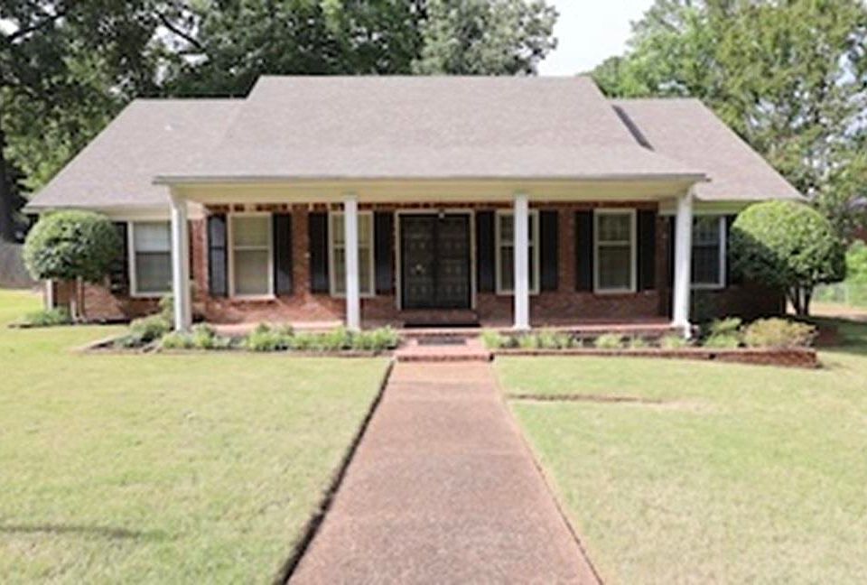1st image of 5710 Woodbriar Cv