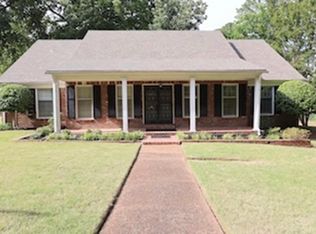 5710 Woodbriar Cv, Memphis, TN 38120
