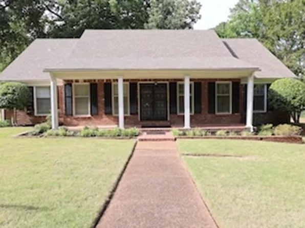 5710 Woodbriar Cv, Memphis, TN 38120