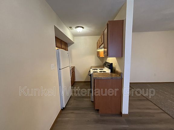 5th image of 1810-6 Jamestown Rd