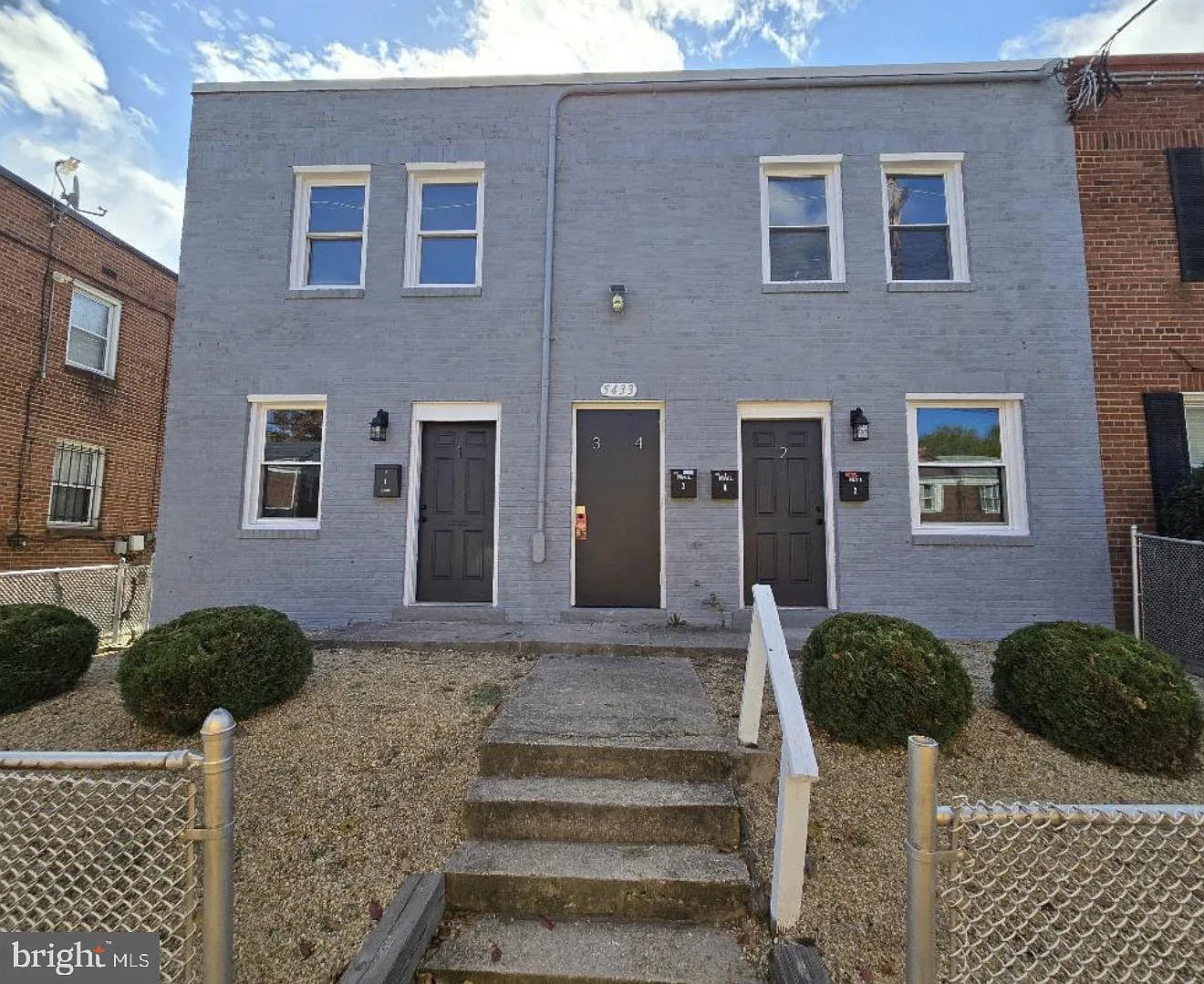 5433 C St SE — Photo 1