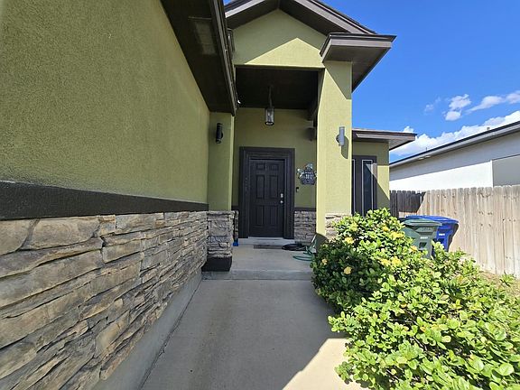 3rd image of 3812 Yvonne Ramirez Ct