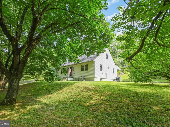 8913 Dogwood Rd, Windsor Mill, MD 21244