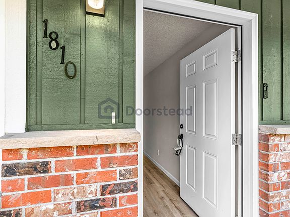 3rd image of 1810 115th St S