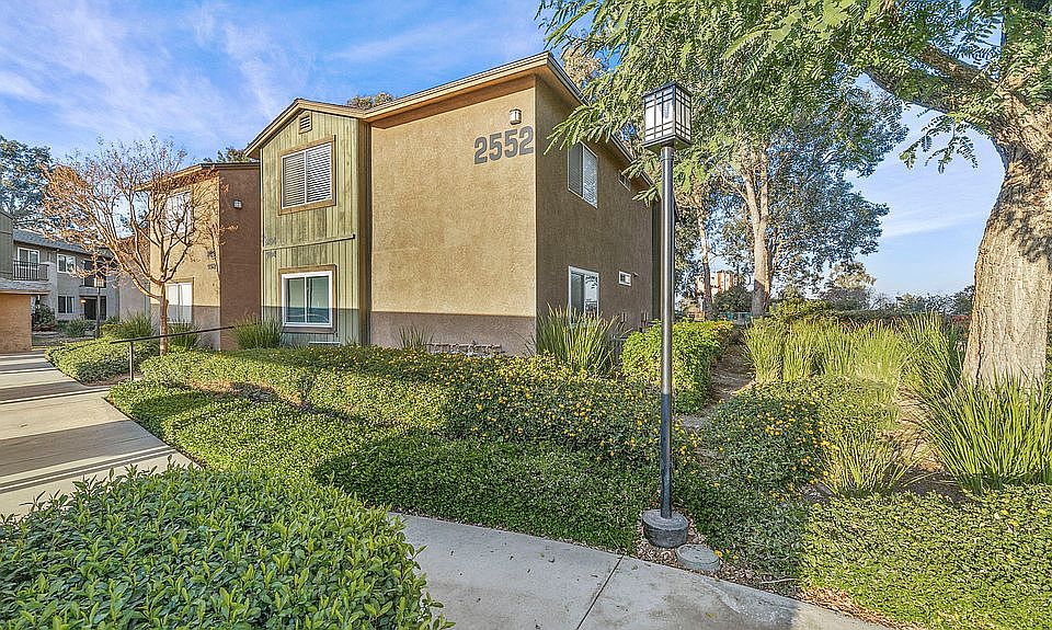1st image of 2552 Avenida Del Vis APT 103