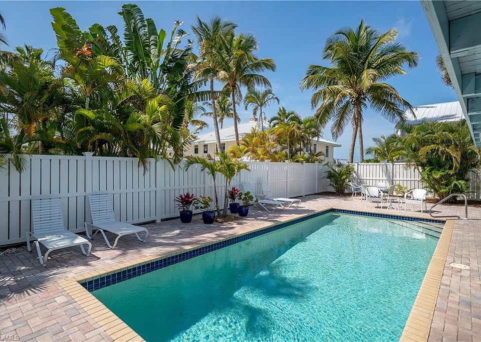 1st image of 5700 Estero Blvd
