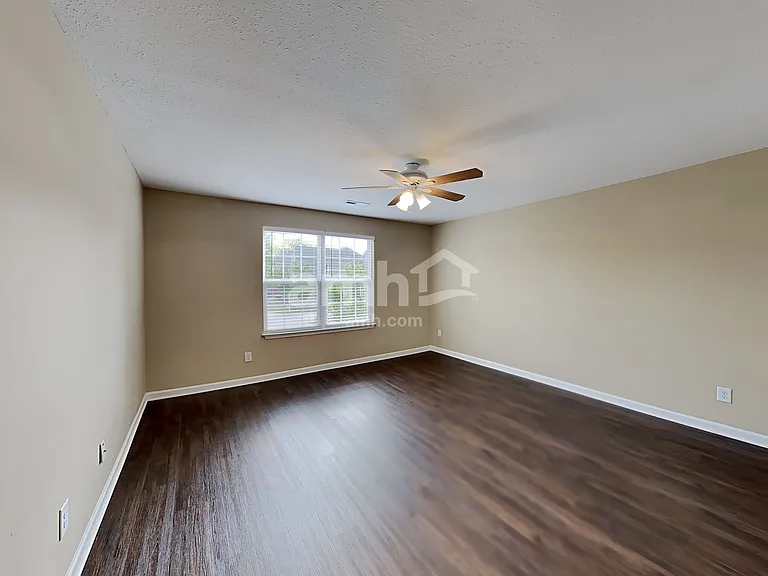 1300 Cathedral Rock Ct — Photo 17