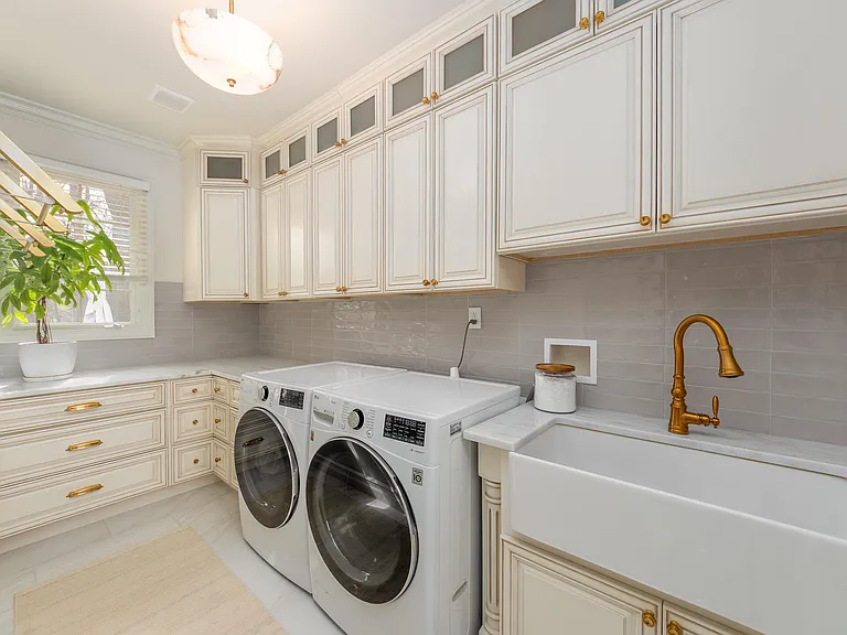 16646 Brooklane Blvd — Photo 23