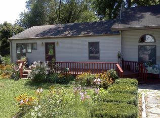 275 Posey Hill St, Roanoke, IN 46783
