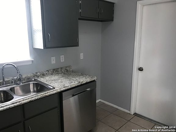4th image of 5634 Ponderosa Dr