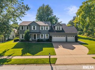 6470 James Rd, Bettendorf, IA 52722