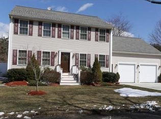 18 Hoover St, Taunton, MA 02780