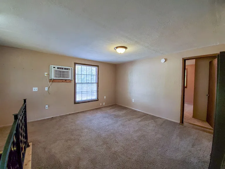 310 E Washington St — Photo 6