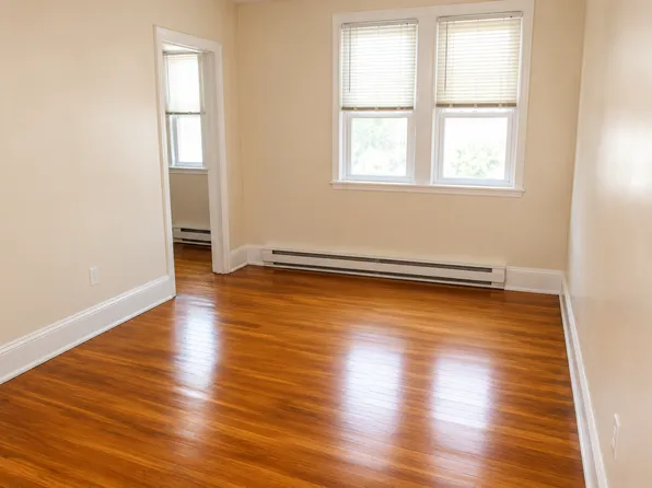 363 E Tulpehocken St #A1, Philadelphia, PA 19144
