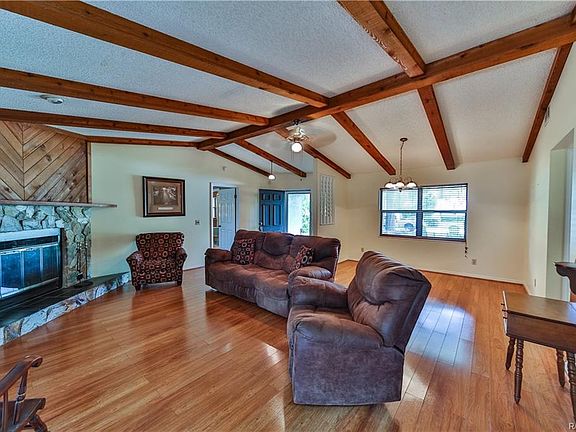 5th image of 510 Hiawatha Ave
