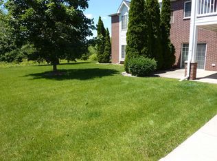 838 Boulder Trl, Racine, WI 53406