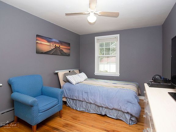 5th image of 1007 Fairfield Ct W