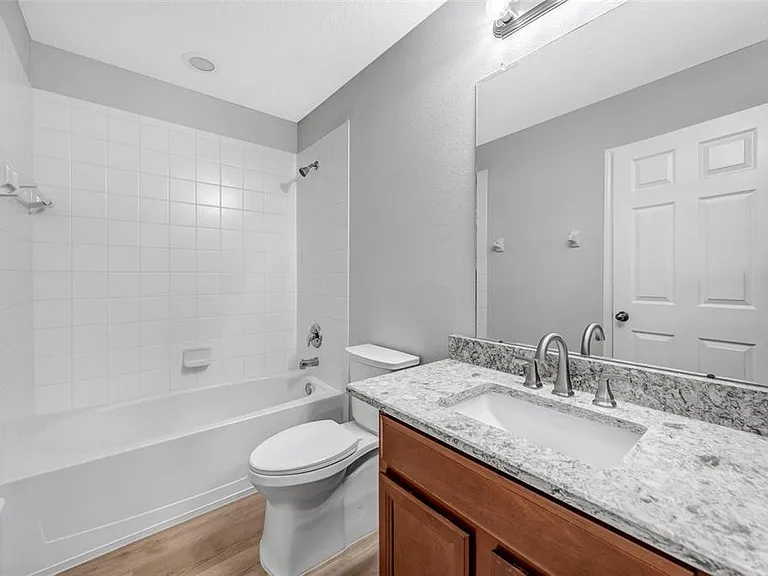 6705 Holly Heath Dr — Photo 34
