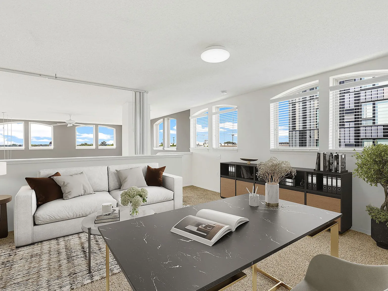 Uptown Lake Apartments — Photo 3
