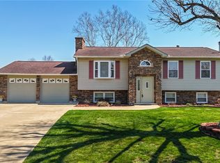 97 Woodland Acres Rd, Marietta, OH 45750