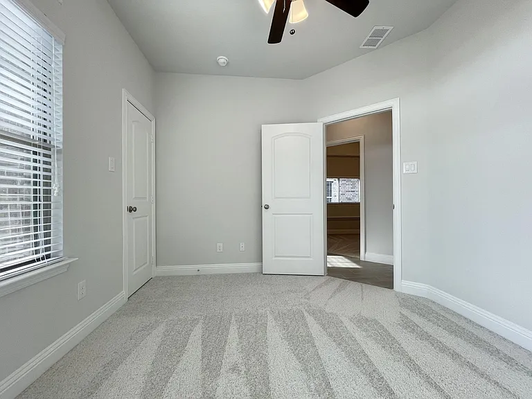 4009 Gray Wolf Dr — Photo 15