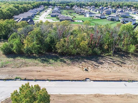 2nd image of LOT 4 Prairie Grove Ests