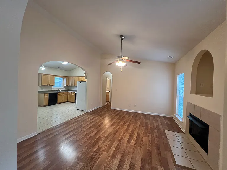 5238 Cottage Cir — Photo 4