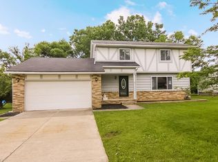 7241 Raynham Dr, Bedford, OH