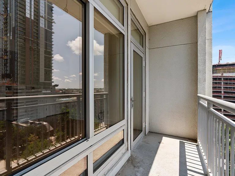 603 Davis St #1105 — Photo 13