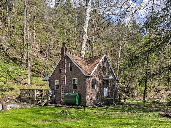 2nd image of 1360 Abers Creek Rd