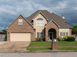 1821 N 11th St, Broken Arrow, OK 74012