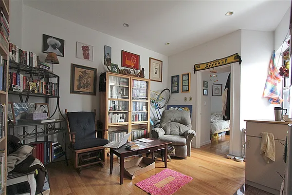 Rented by Compass | media 6