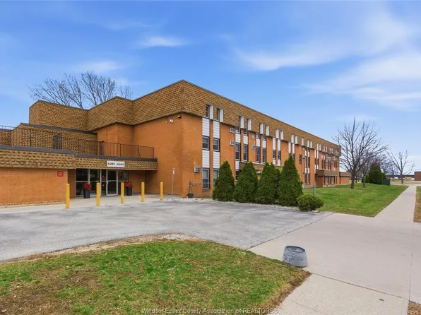 6235 Thornberry Cres #262, Windsor, ON N8T 3A5