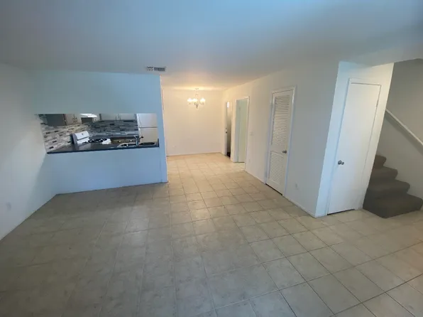 1801 W Victory Blvd #109, Burbank, CA 91506