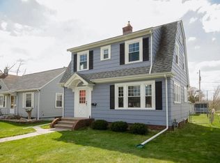 1914 9th St SW, Cedar Rapids, IA 52404