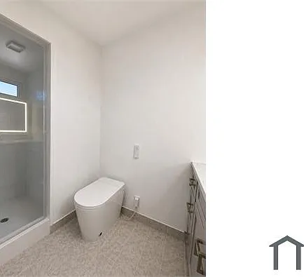 1178 N Kenmore Ave #3 — Photo 10