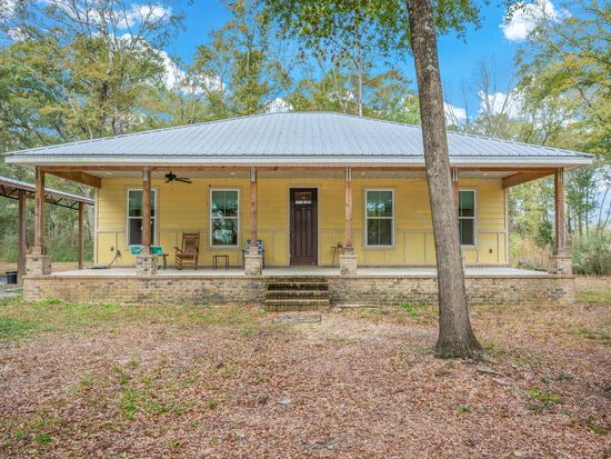 276 Squirrel Rd, Defuniak Springs, FL 32433