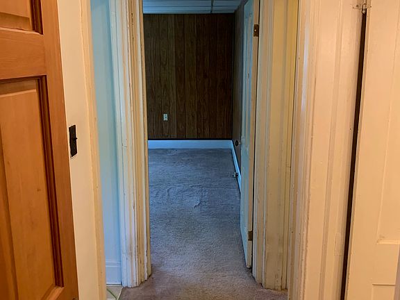 3rd image of 227 S Hershey Rd APT 4