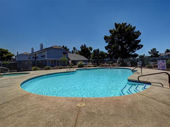 4th image of 5811 Medallion Dr Unit 103